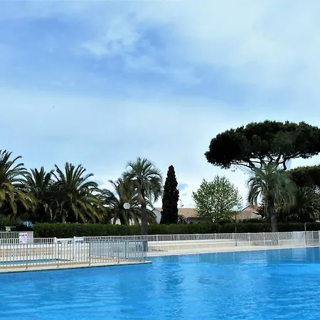 Un Panorama Sans Pareil A Tropez Apartament